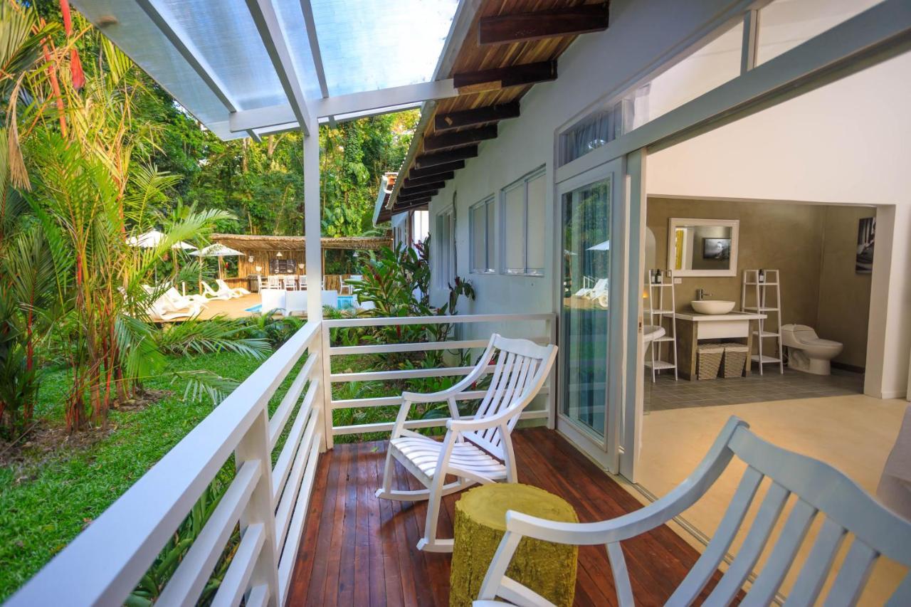 Gigi Brown Villa Paparazzi Beachfront Puerto Viejo de Talamanca Bagian luar foto